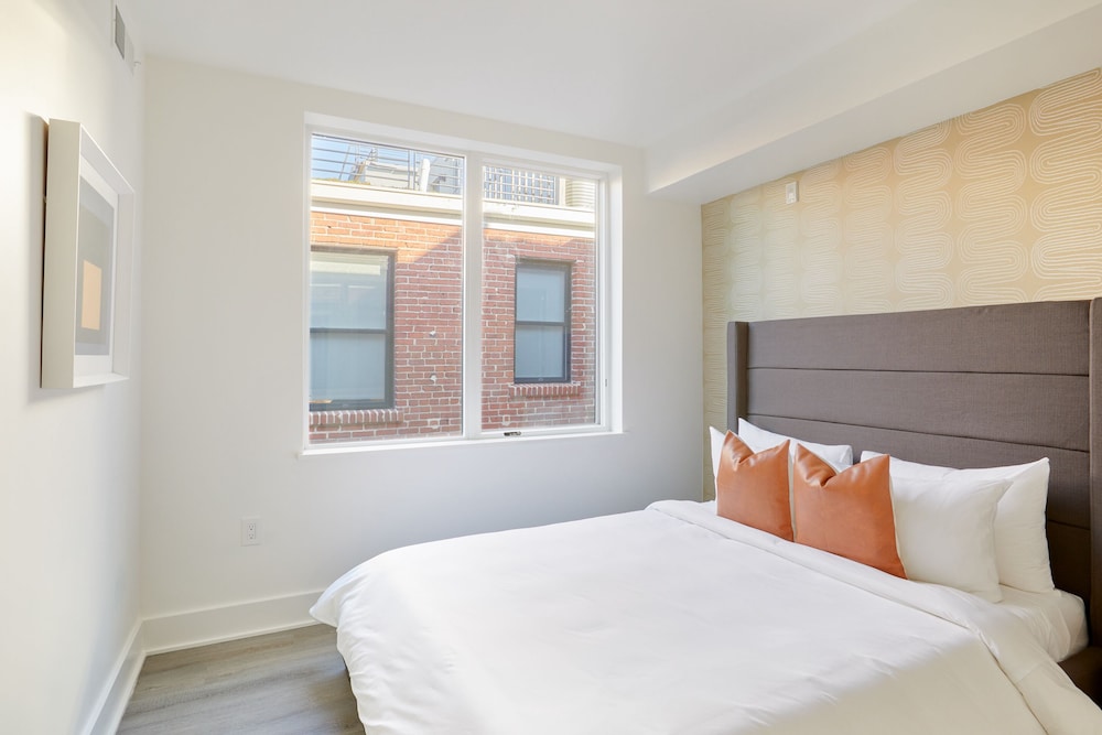 Reside Navy Yard, a Wyndham Residence 23/72
