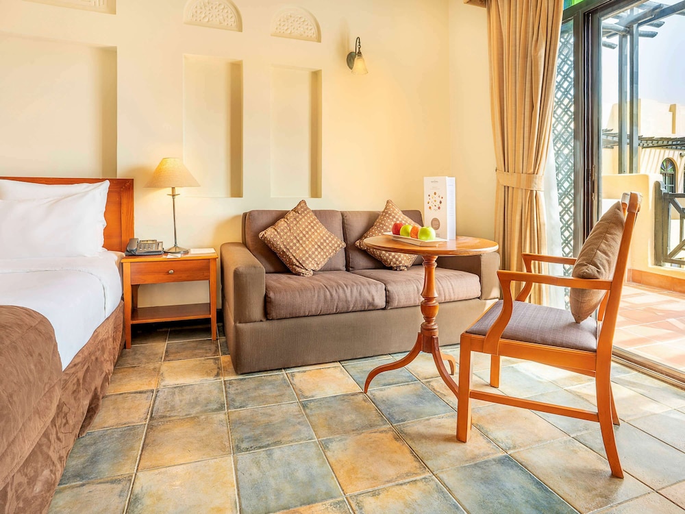 Novotel Al Dana Resort 47/75