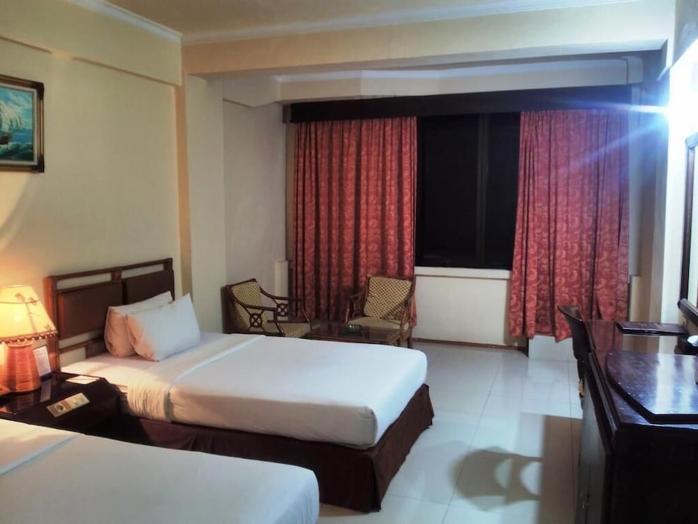 Hotel Merdeka 16/32
