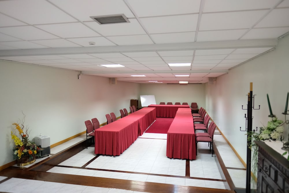 Hotel Dona Sofia 22/34