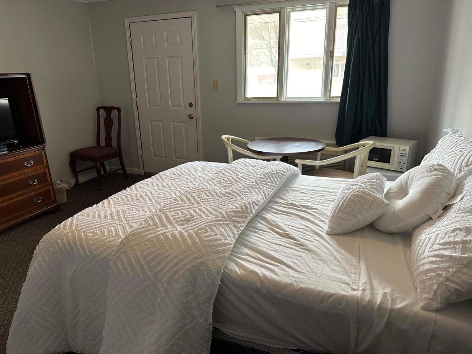 Economy Inn Alfred NY 11/30