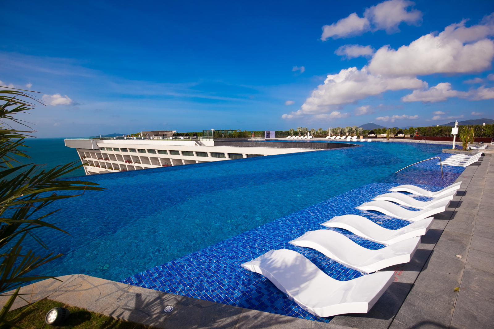 Sanya Conifer Resort 36/38