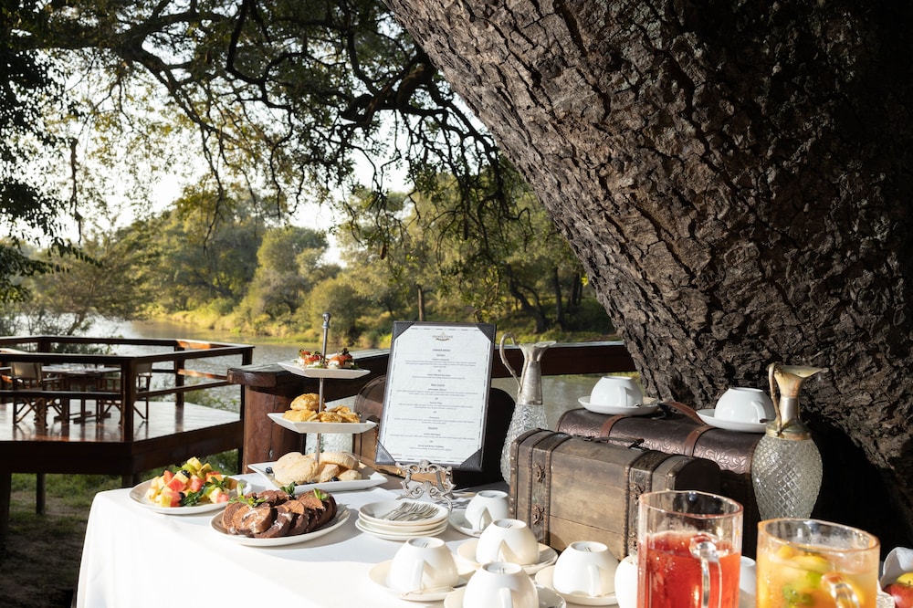 Hamilton Tented Camp 46/56