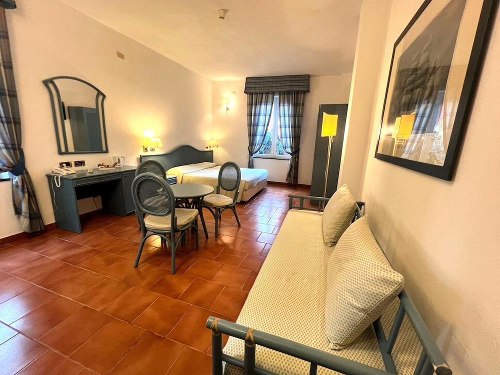 HOTEL CLELIA 21/38