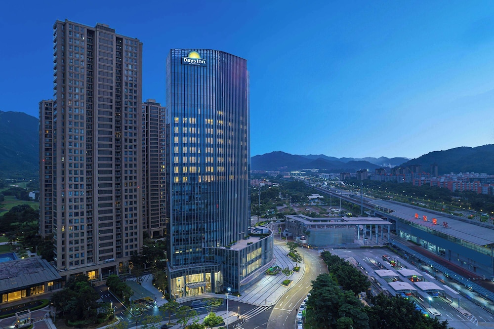 Days Inn by Wyndham Zhuhai Tangjiawan 3/32
