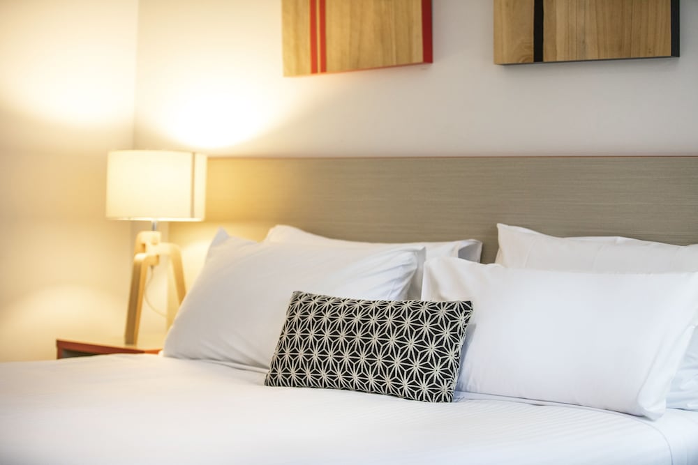 Burvale Hotel 14/39