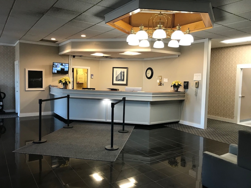 New Bedford Inn Suites 4/69