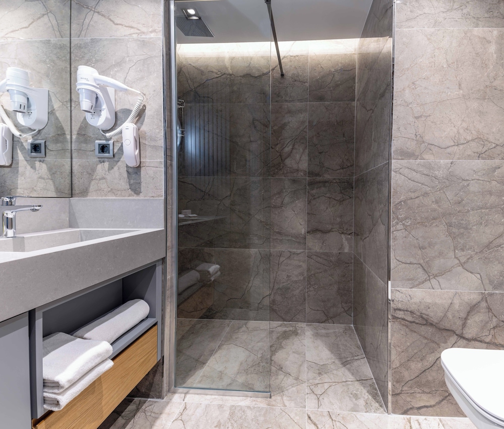 AHC Taksim Hotel 73/73