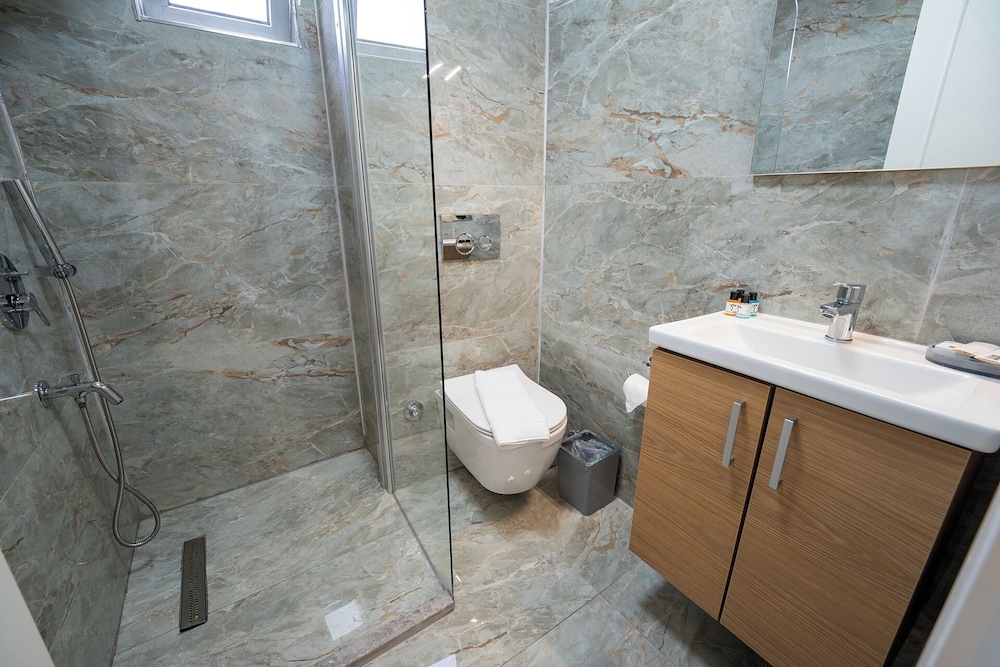 Standard, Double Bed, Land View، Aurasia Sea Side Hotel 8/8