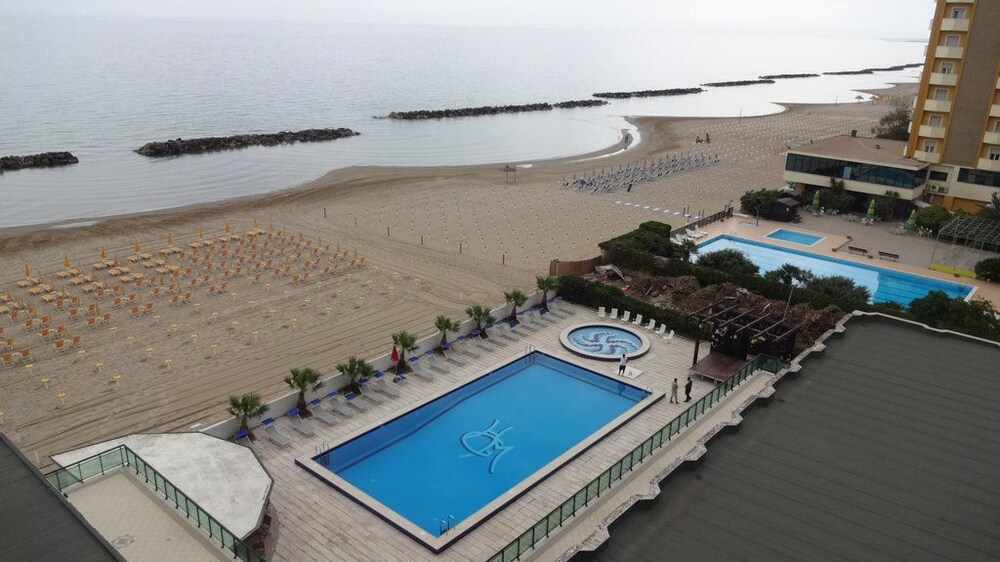 Club Esse Mediterraneo 18/30