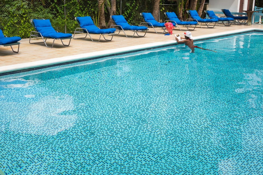Legends Beach Hotel 38/41