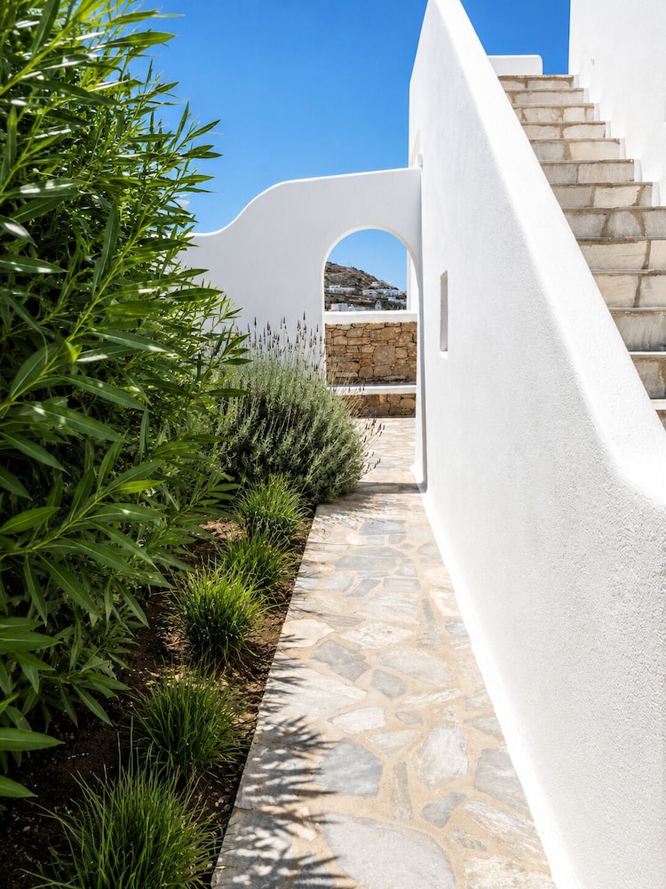 Eleftheria Hotel 40/50