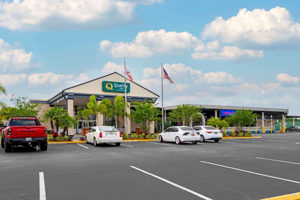 布兰登坦帕凯瑞华晟酒店及会议中心(Quality Inn and Conference Center Tampa-Brandon) 图片1