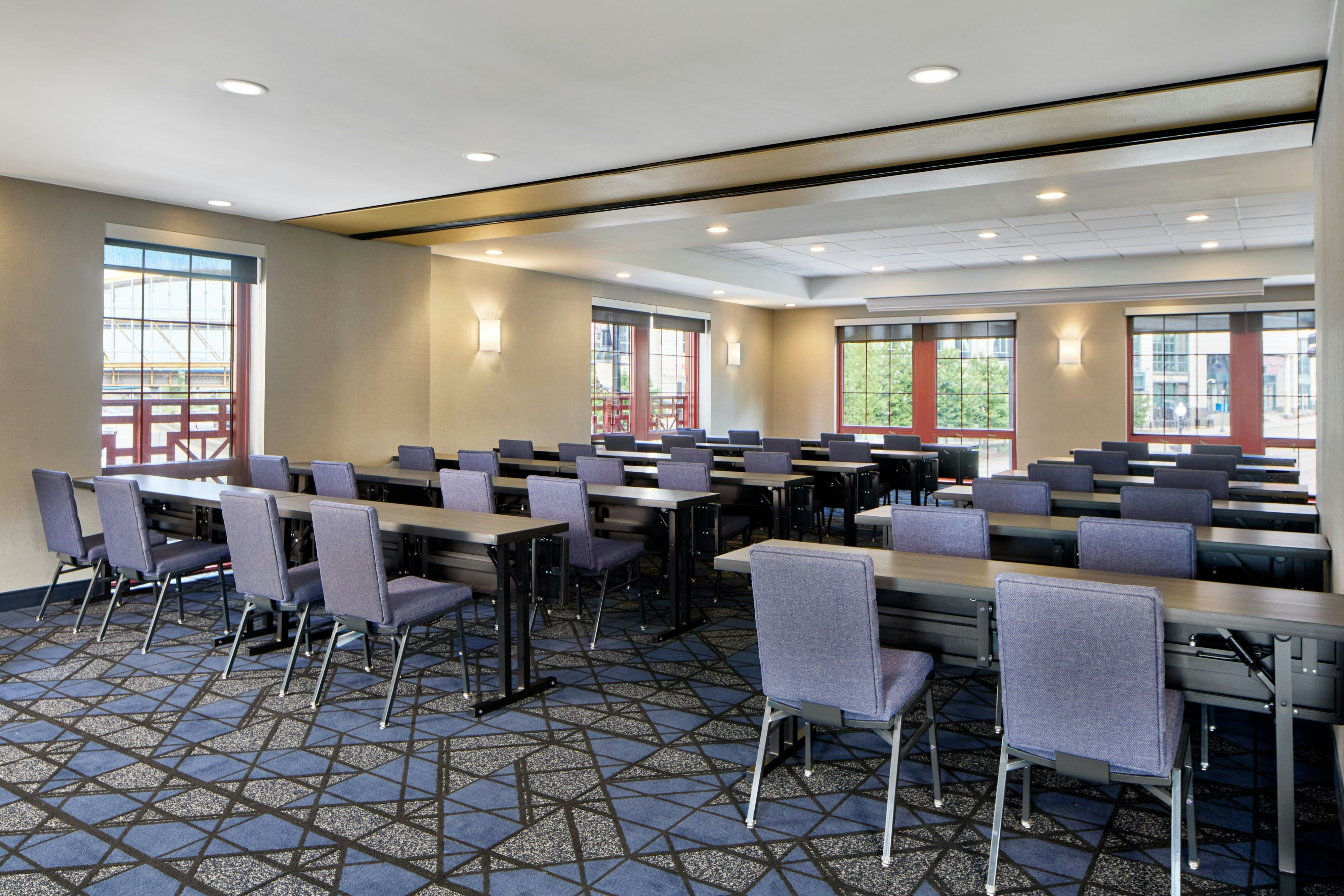 Downtown Providence Courtyard By Marriott 57/64