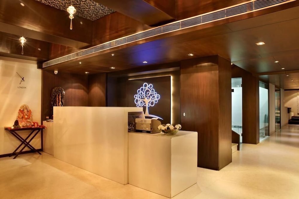 Hotel The Golden Oak 4/36