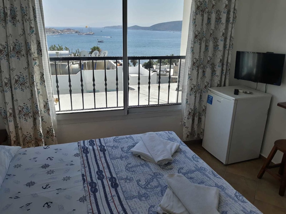 Berg Hotel 10/50