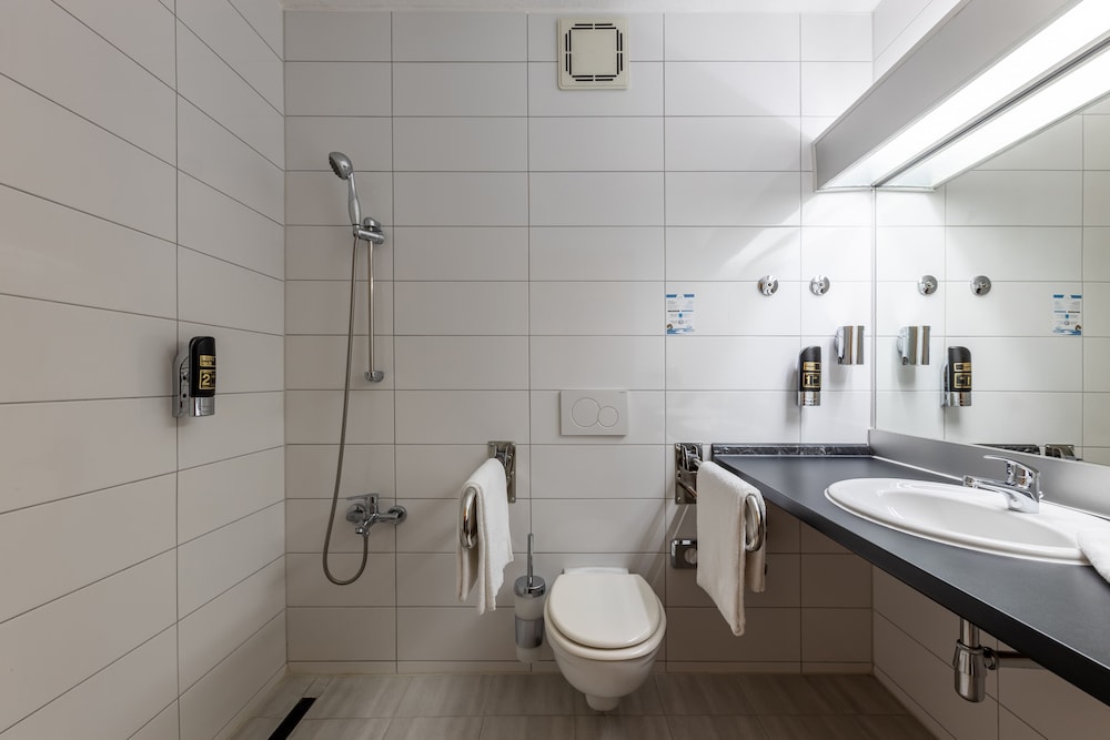Trip Inn Kongresshotel Rodgau 10/70
