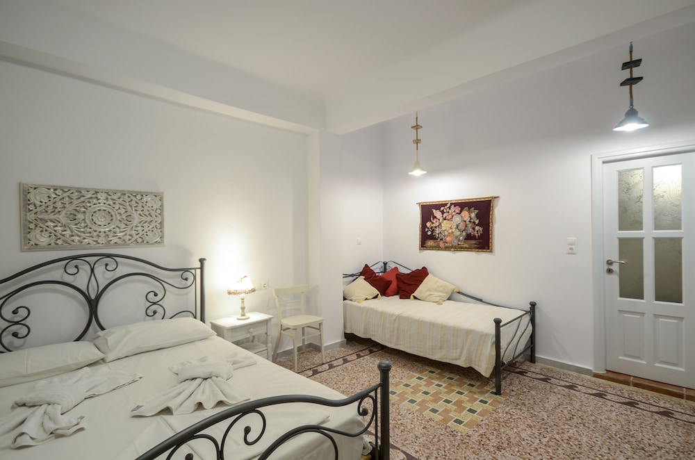 DELUXE, APARTMENT, NO TERRACE, GROUND FLOOR