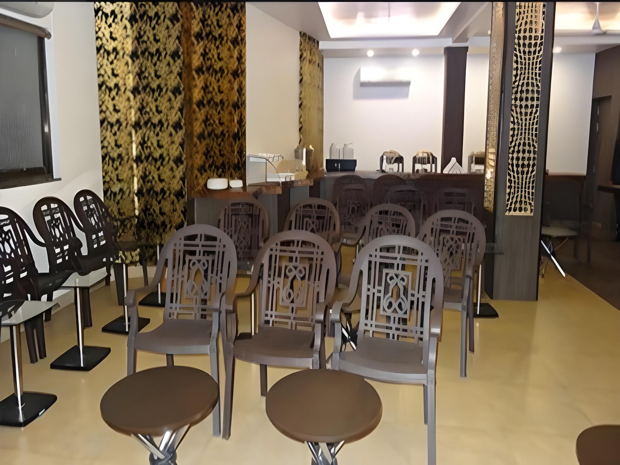 City Inn Hotel & Restaurant 16/17