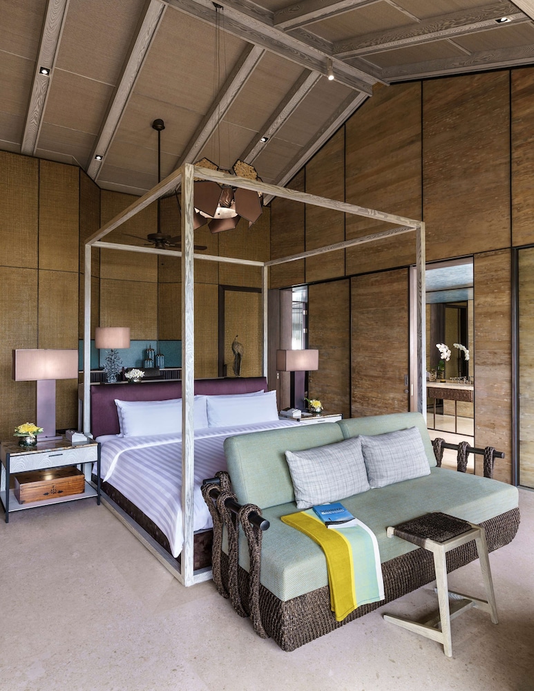 Shangri La Hambantota 10/67