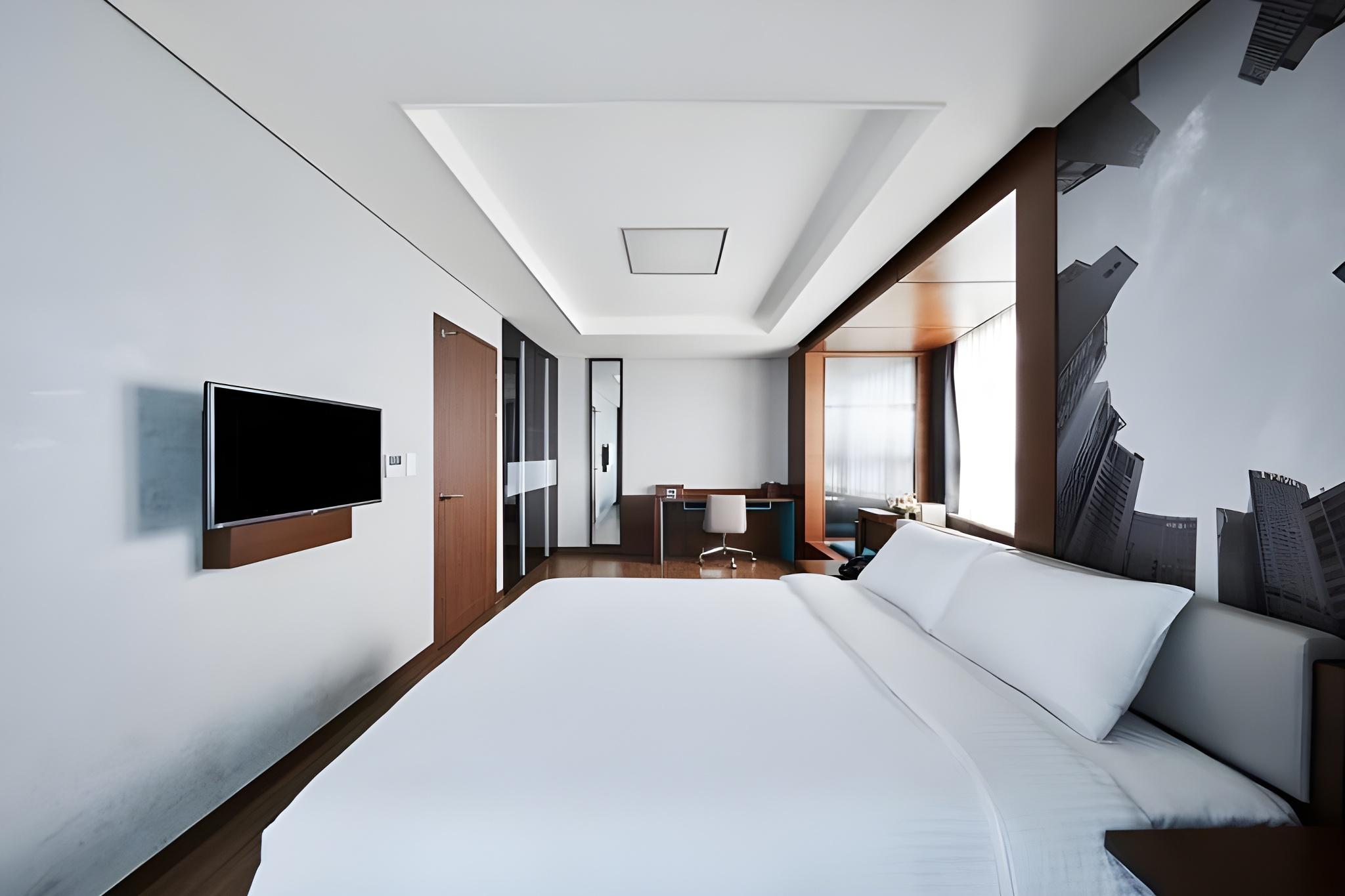 Suite, Double Bed