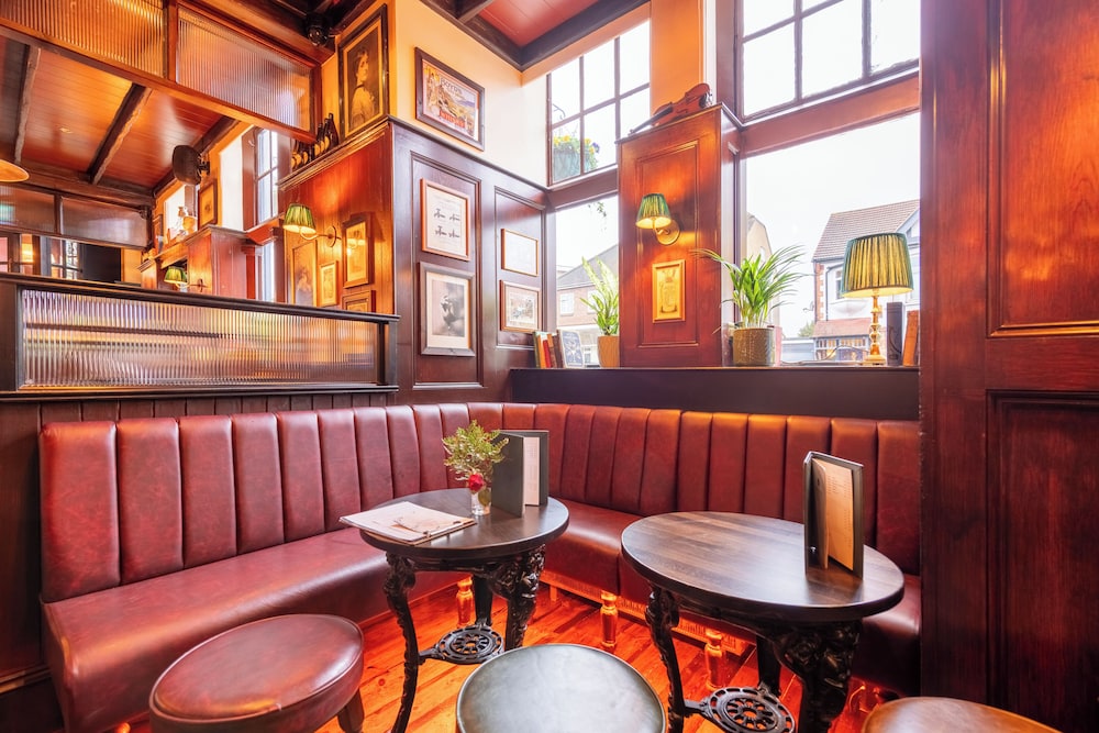 The Royal Oak 32/50