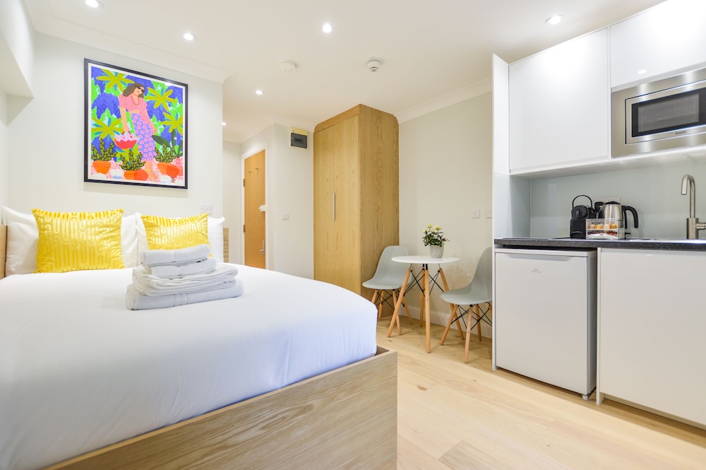 Queensborough Terrace Serviced Apartments 11/50