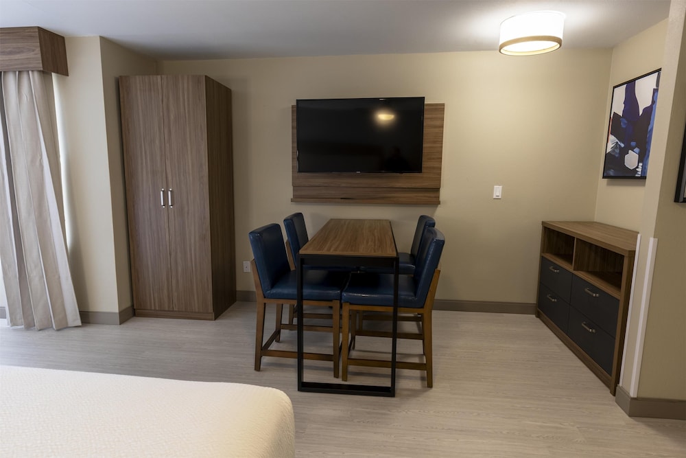 Sonesta ES Suites Lafayette Airport 45/56