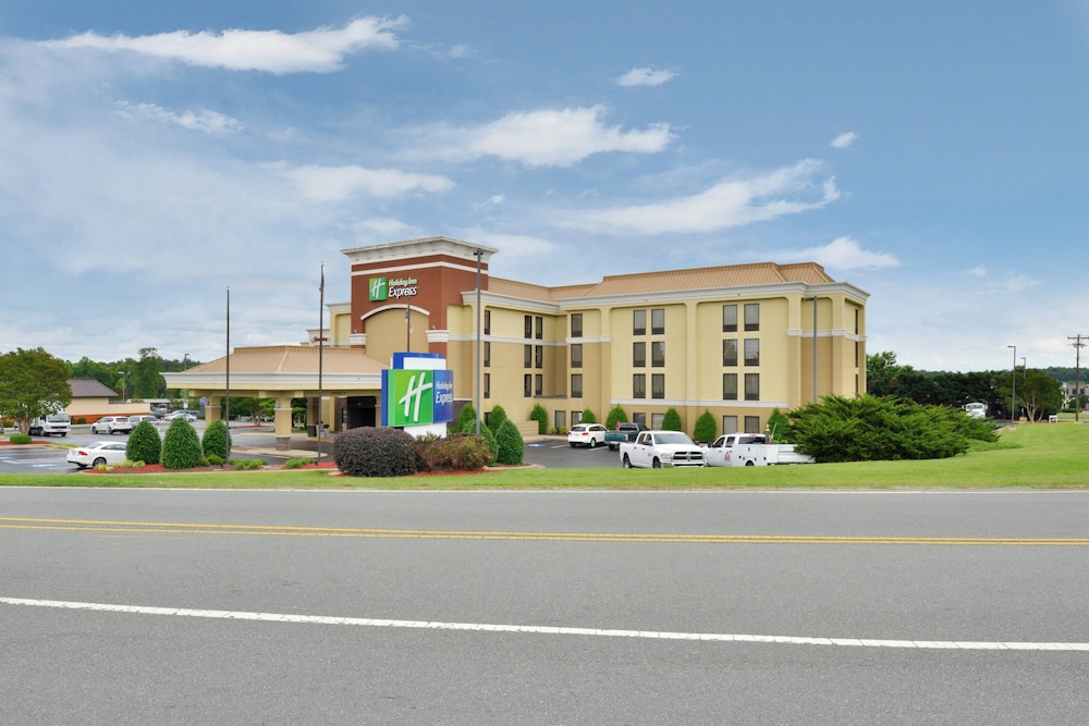 Holiday Inn Express Burlington 69/79