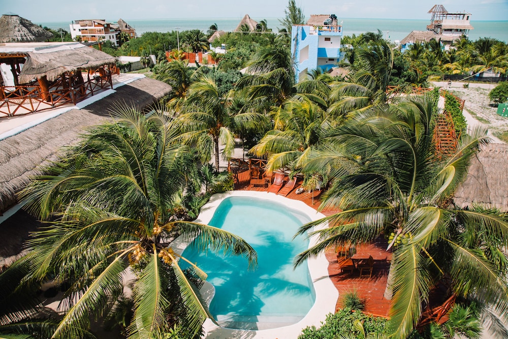 Ensueno Holbox & Beach Club 65/74