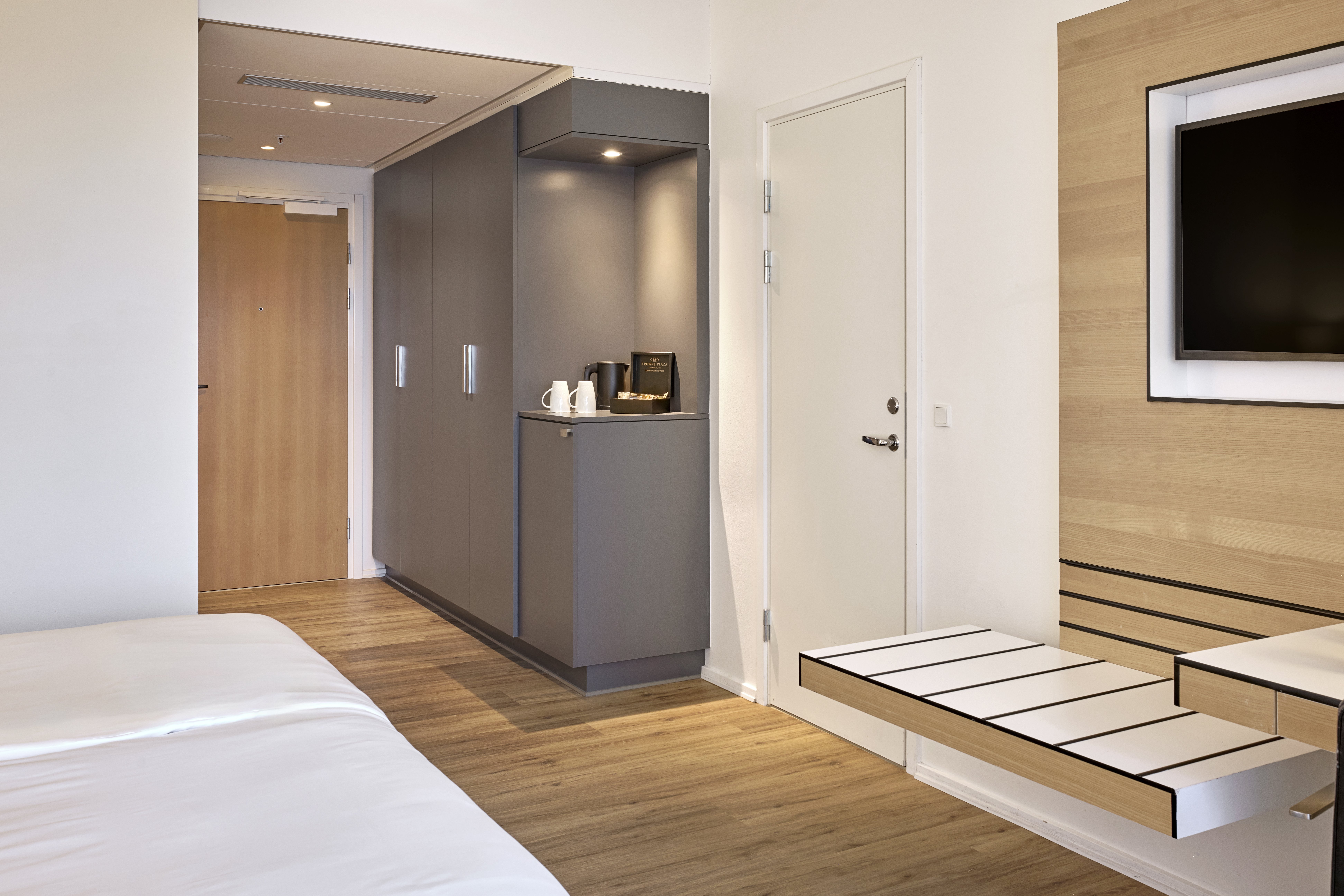 CROWNE PLAZA COPENHAGEN TOWERS 16/79