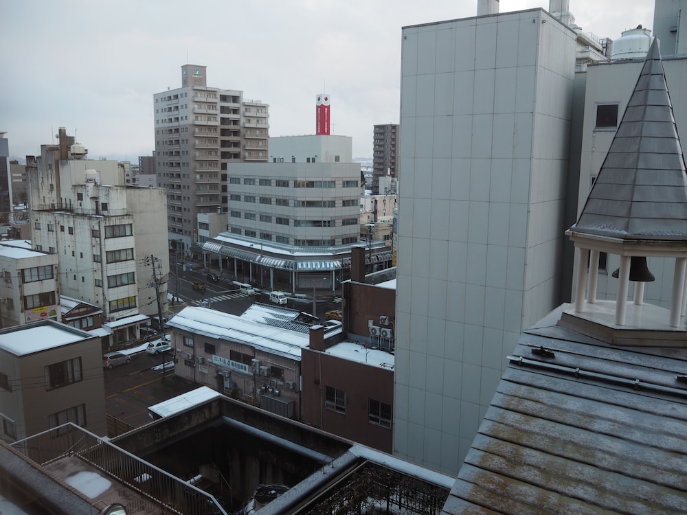 Nagaoka Grand Hotel 55/57