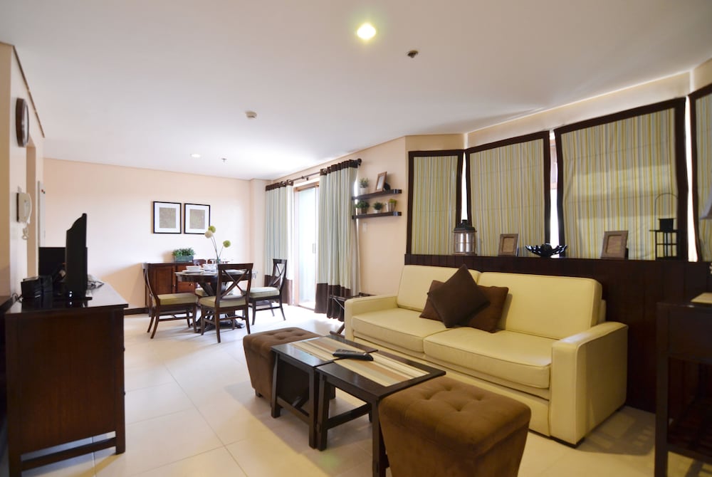 Crosswinds Resort Suites 18/50