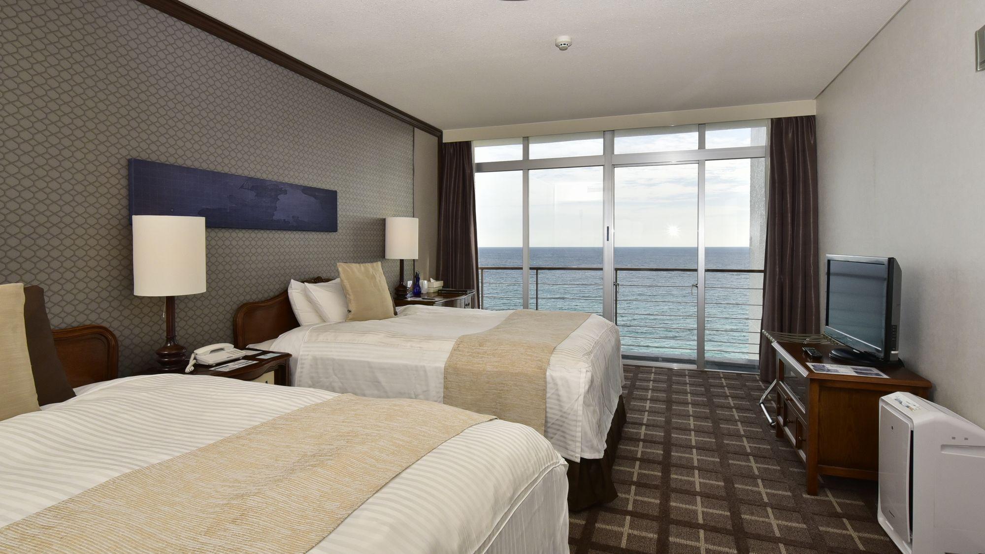 Prince, Suite, Twin Beds, Ocean View, Top Floor