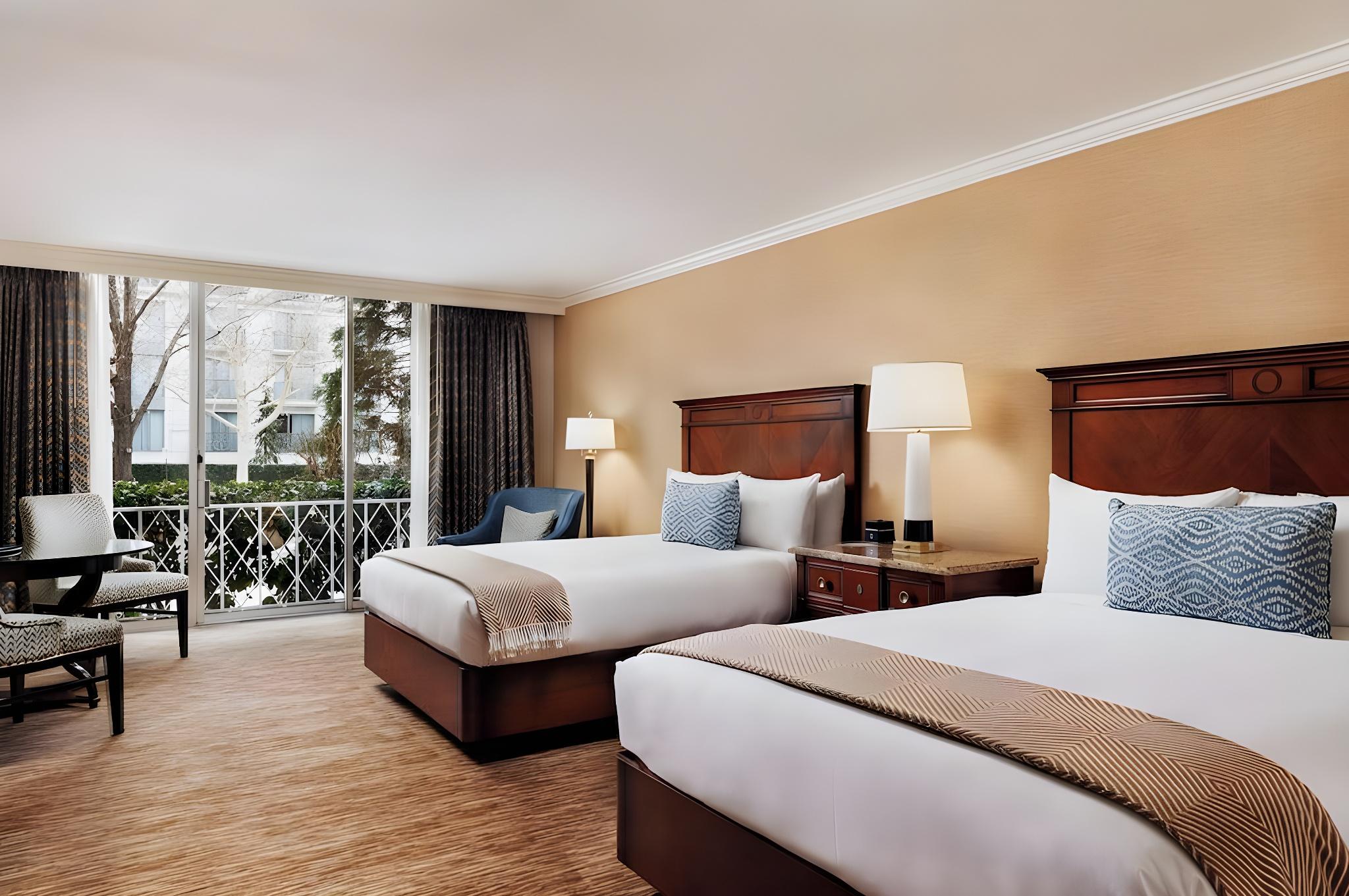 GARDEN, PREMIUM, 2 QUEEN BEDS