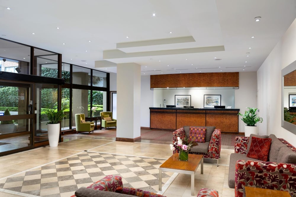 Lobby at Rydges North Sydney, SYDNEY