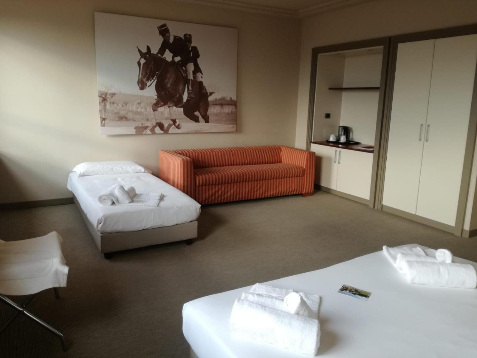 جناح عائلي، Hotel Barrage 2/6