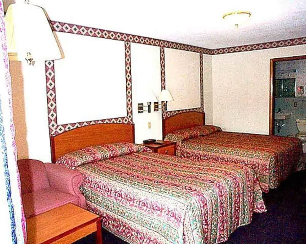 Wesley Inn & Suites 4/11
