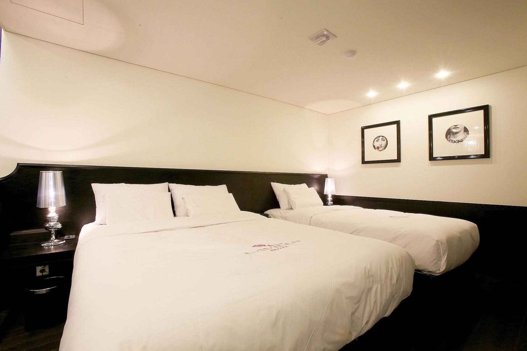 Hotel Lavieen 18/100