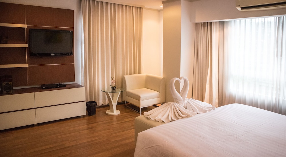 SATHORN GRACE SERVICED RESIDENCE 19/65