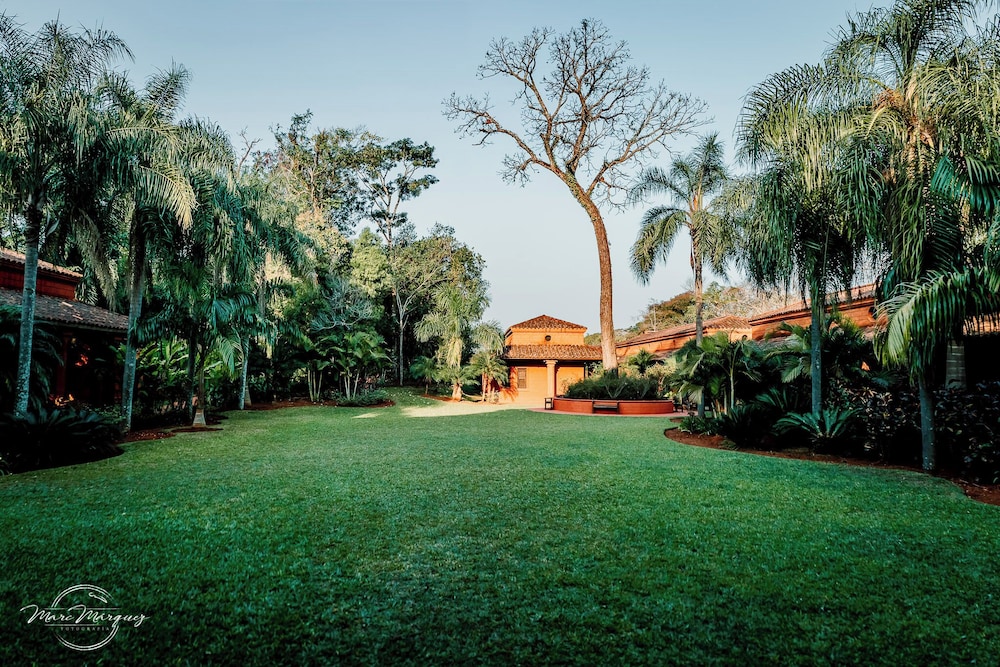Guamini Mision Hotel 56/60