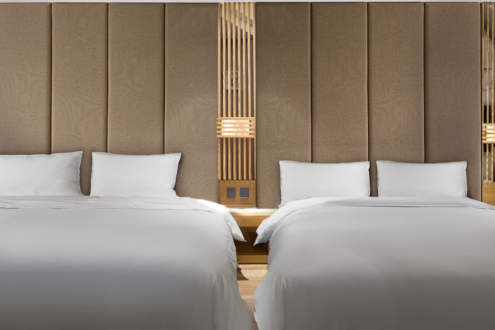Gamalan FL Spring Hotel 18/42