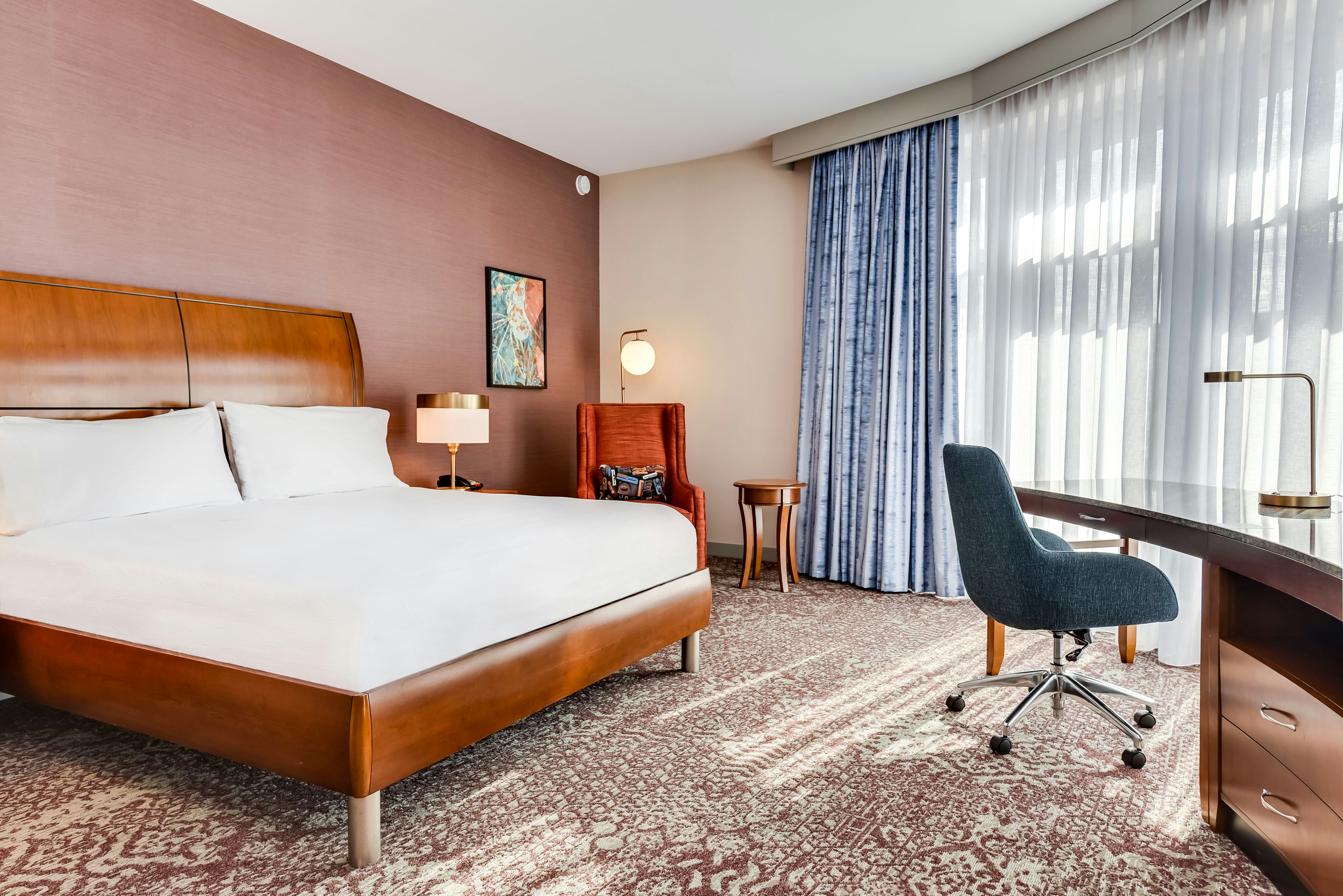 ROOM, KING BED, ACCESSIBLE