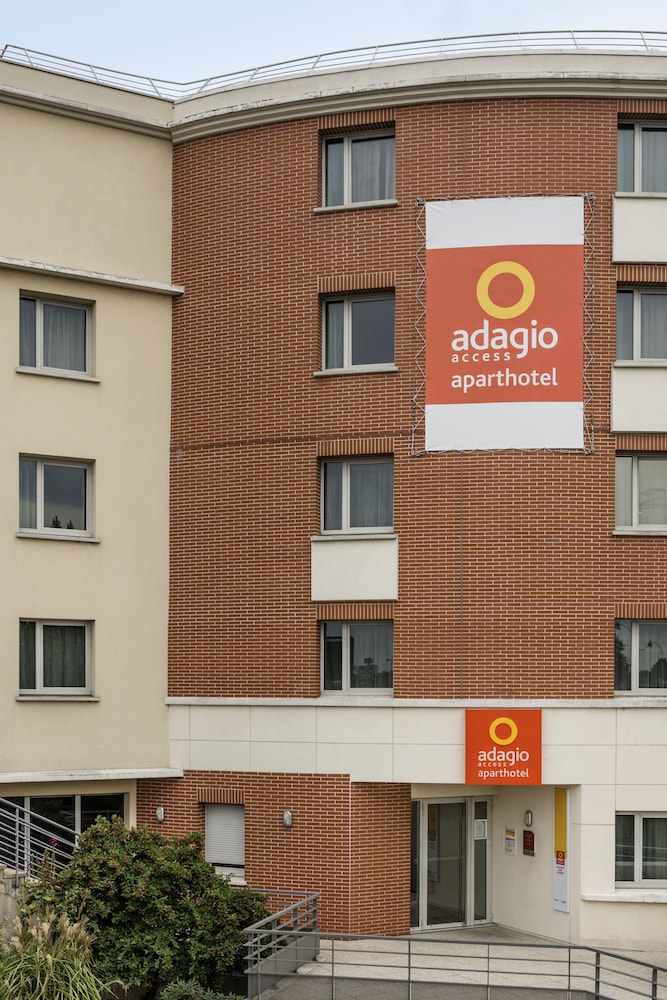 Apparthotel Vacanceole Paris Quai de Marne in NOGENT-SUR-MARNE