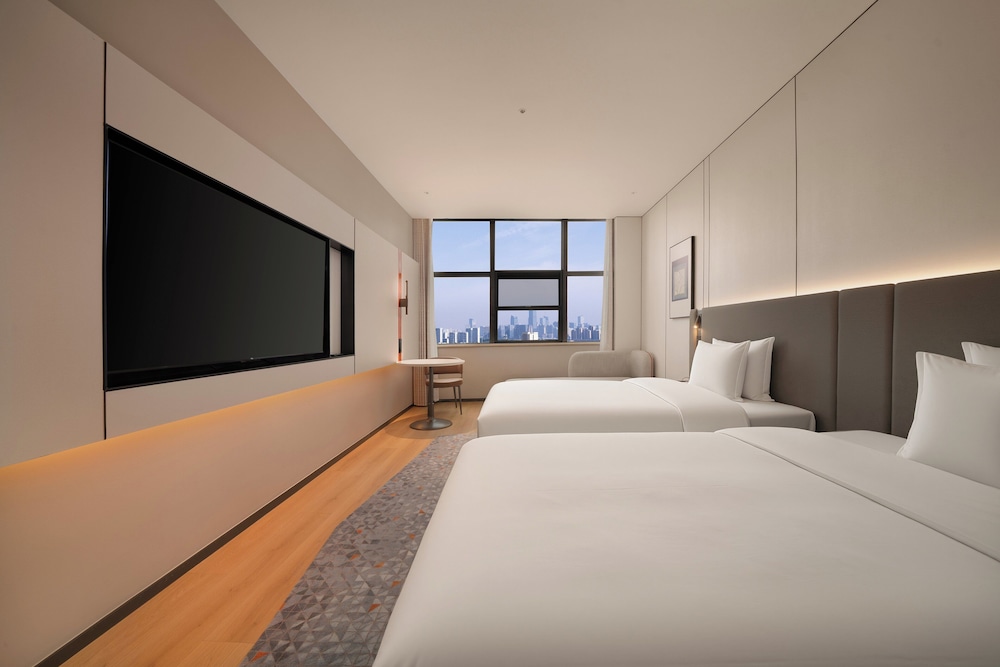YiWu Zhonglian Kaixin Hotel 18/75
