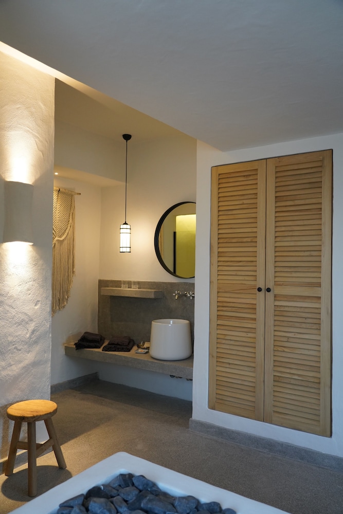 Yacht Boheme Hotel – Boutique Class – Adults Only 25/50