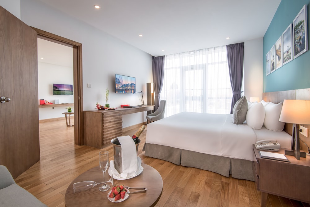 Royal Lotus Hotel Danang 19/69