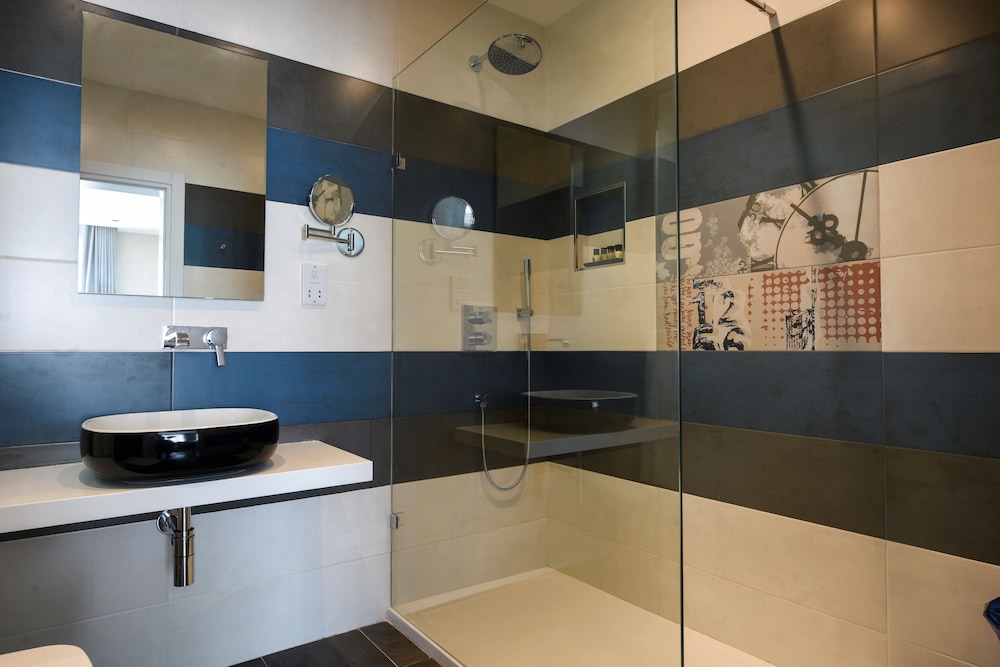 Quaint Boutique Hotel Sannat 33/56
