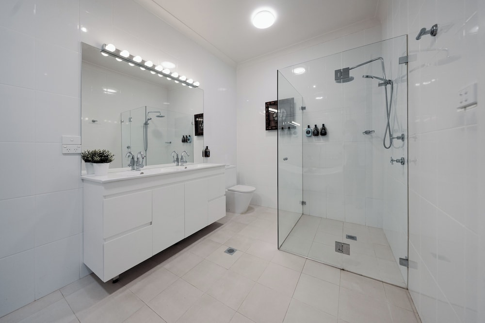 CREMORNE POINT MANOR 37/73