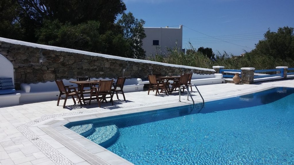 Maganos Suites 14/17